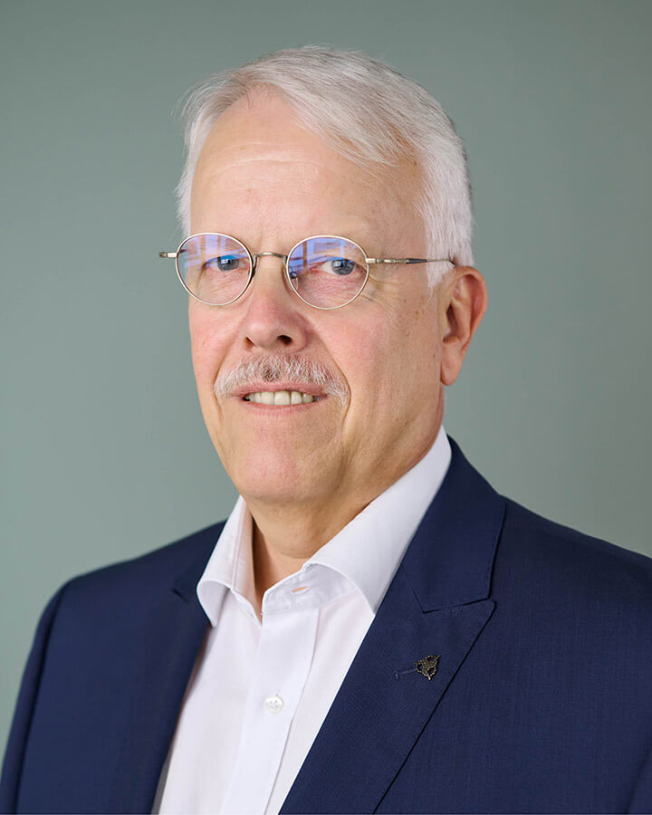 Dr. Gunther Kohn